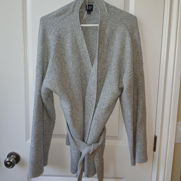 GAP Gray Women's Cardigan Sweater - Picture 1 of 3